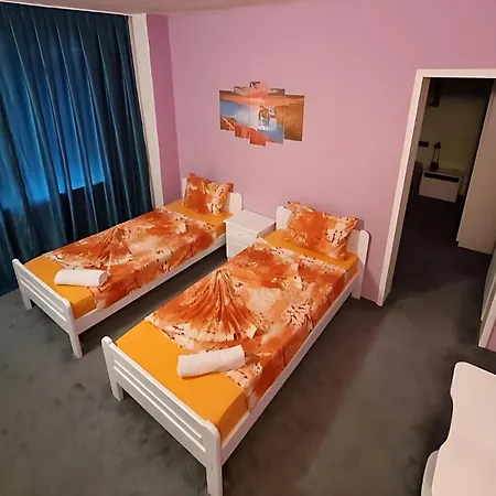 Πανσιόν Flora