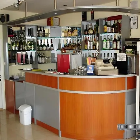 Πανσιόν Flora 3*