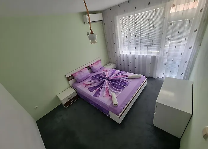 Flora Gasthof Kiten (Burgas)