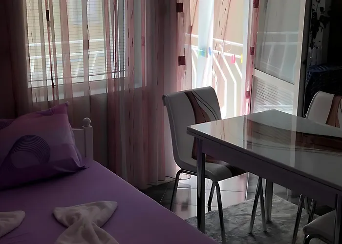 Flora Gasthof Kiten (Burgas)